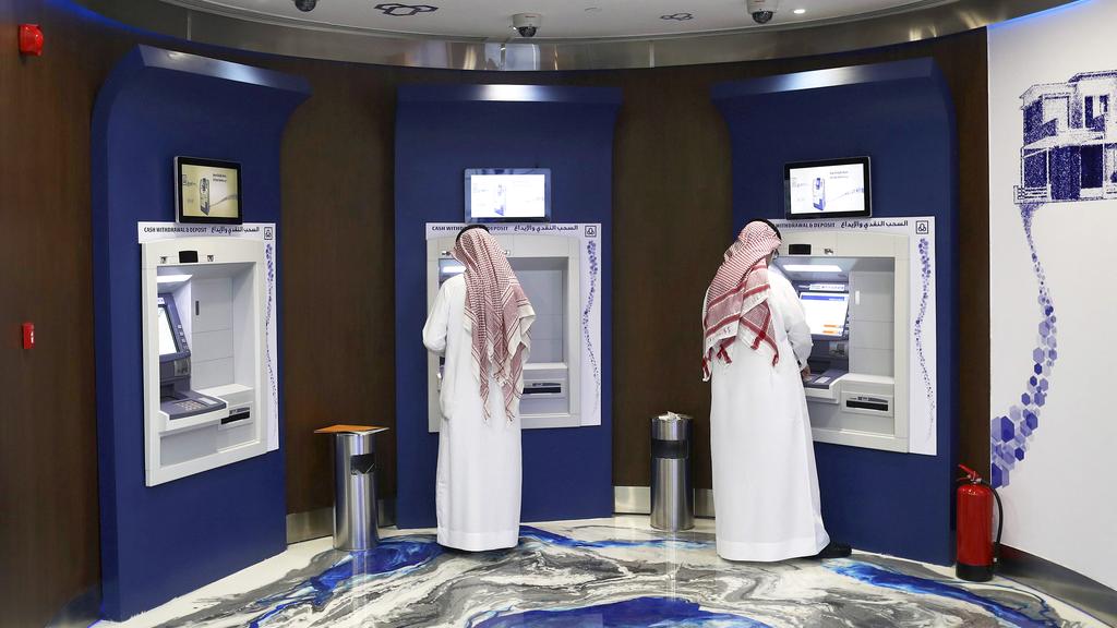 12 SAUDI BANKS TO PAY 17.9BN RIYALS TO SETTLE ZAKAT PAYMENTS